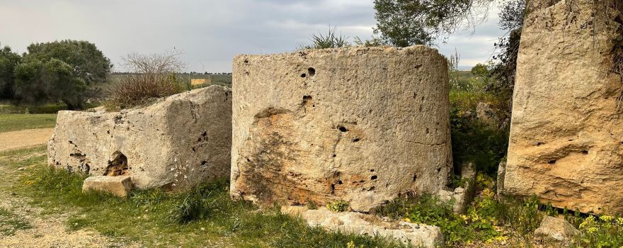 Cave di Cusa (Cusa Quarries)