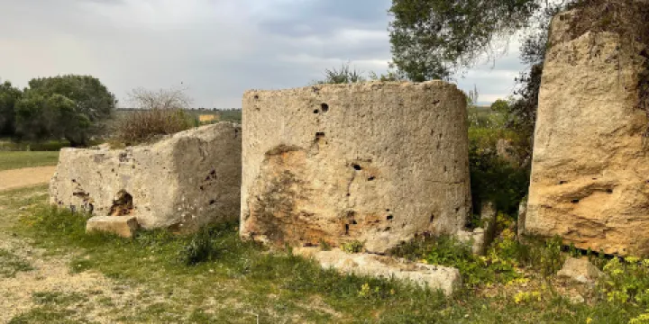 Cave di Cusa (Cusa Quarries)