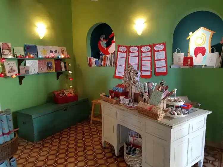 Hotel in zona Emotions Museum of Childhood