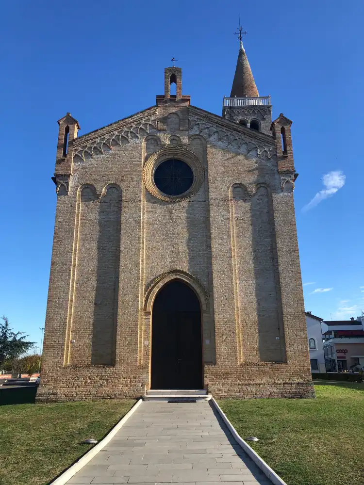 Hotels in Pravisdomini