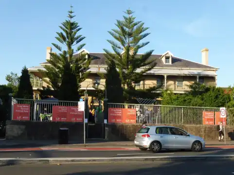 Hotels near Juniper Hall