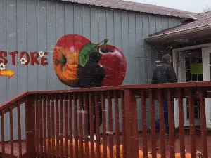 Maple Ridge Orchard