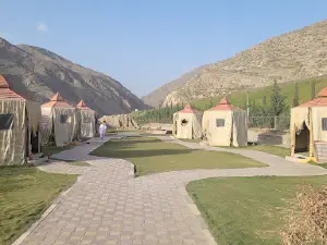 Mashallah Hotel Mini Zoo