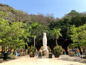 Hang Pagoda tourist area - Hon Phu Tu