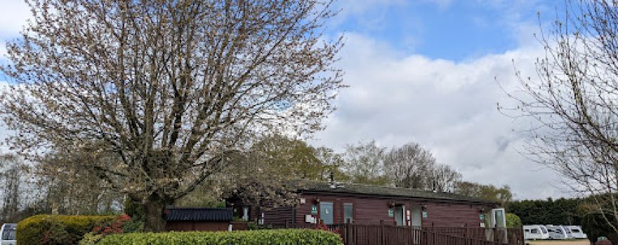 Lamb Cottage Caravan Park