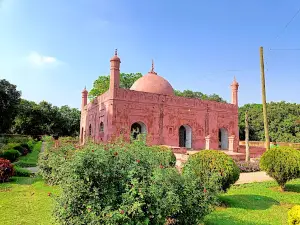 Tahakhana, Majar and Mosjid