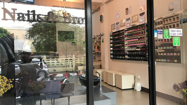 Nails & Brows By Ying