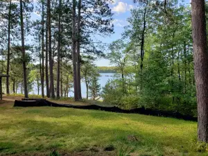 Tomahawk Lake Park