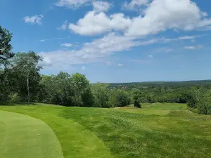 River Hills Golf & Country Club