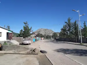 huuchin tow horoo
