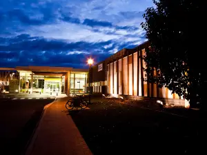 Gungahlin Lakes Golf & Community Club