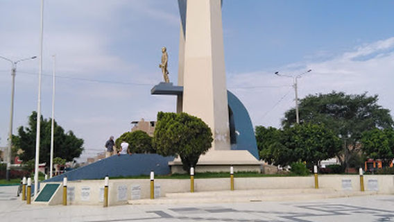 Gran Almirante Miguel Grau Seminario Park