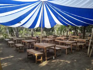 Camp Avenue