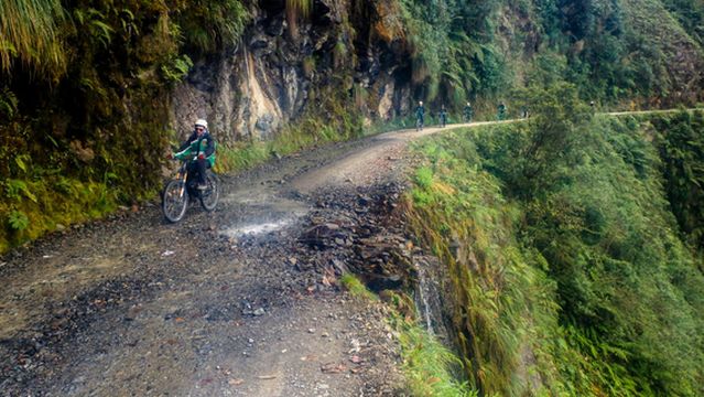 WMDR Yungas Road