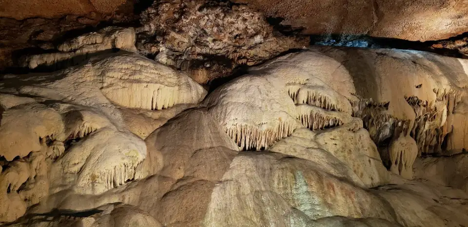 3_Seneca Caverns