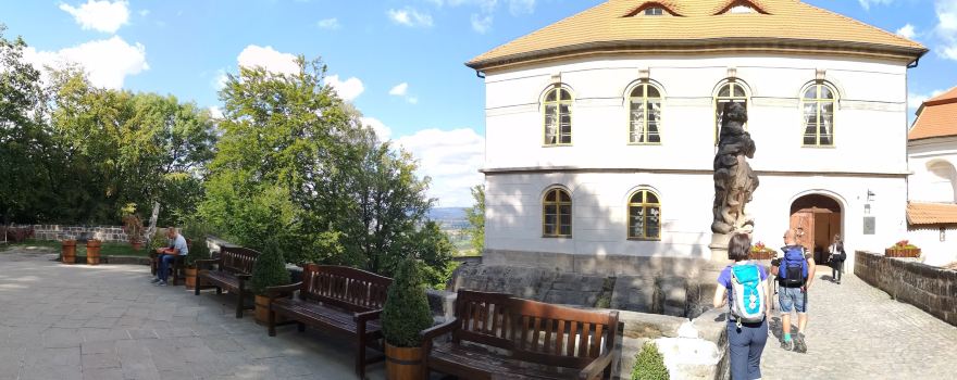 Burg Valdštejn