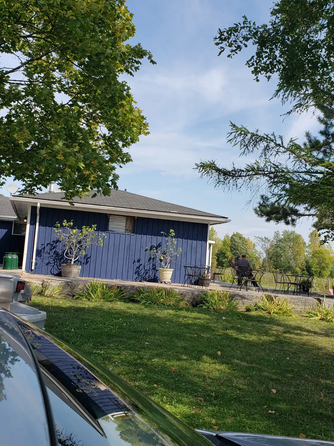 Hotels near Bergeron Estate Winery and Cider Co.