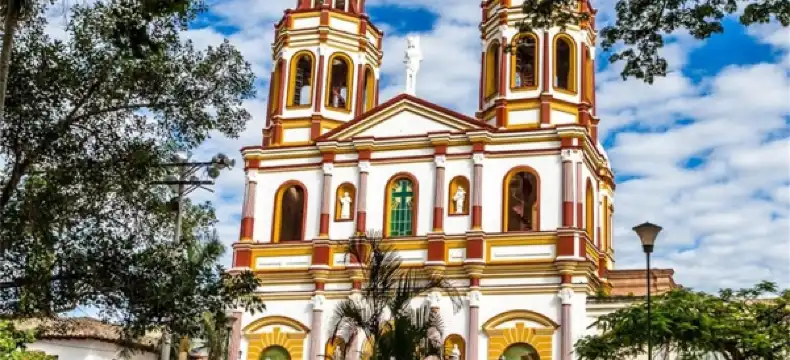 Hotels near Benito Salas Airport