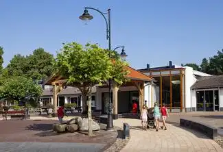 Hotels near De Turfschipper