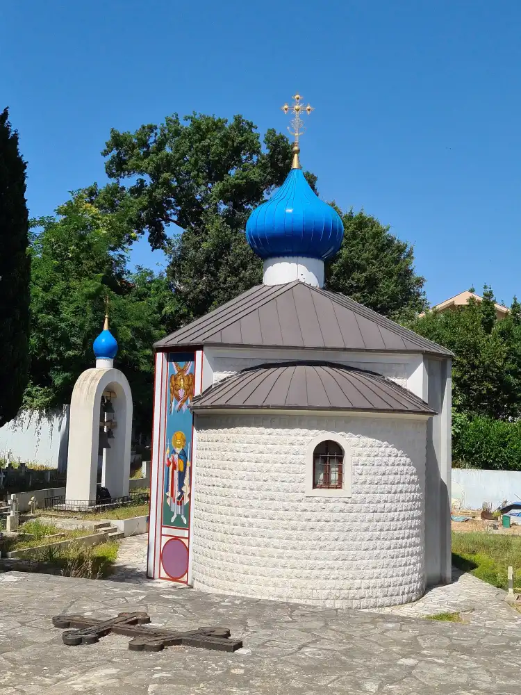 Hotels near Church of Feodor Ushakov