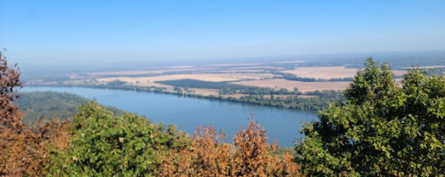 Petit Jean Overlook and Gravesite