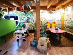 Dschungelboot Indoorspielplatz