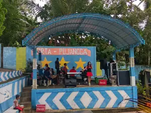 Kolam Renang Pujangga