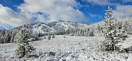 Beaver Mountain Lodge