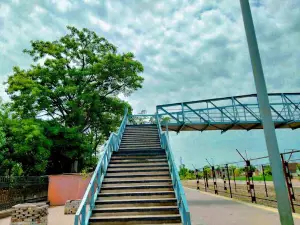 Narowal railway station