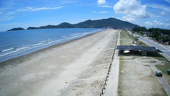 Xuan Hai Beach