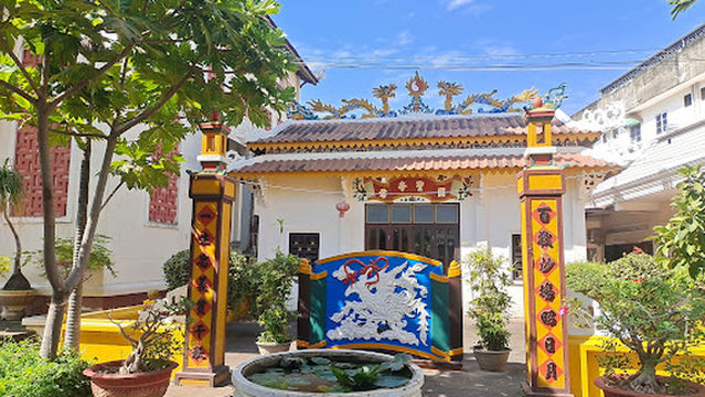 Bang Long - Vietnamese Temple