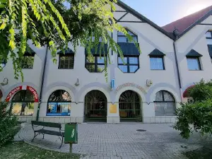 Aranykutya Söröző