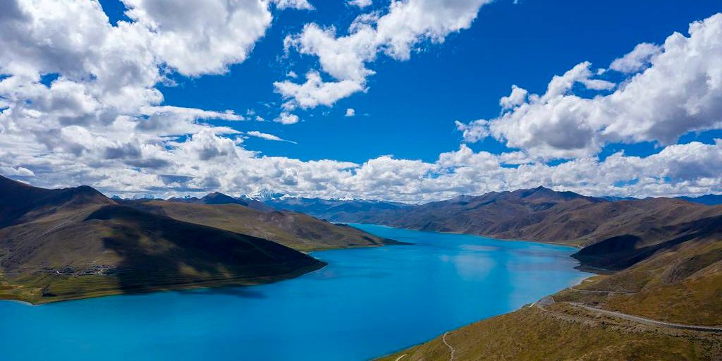 Yamdrok Lake Scenic Area - No. 1 Viewing Platform