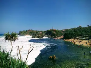 Ngrawe Beach