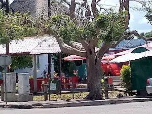 Parque Municipal de Quelimane - Jardim Martires de Wyriamo