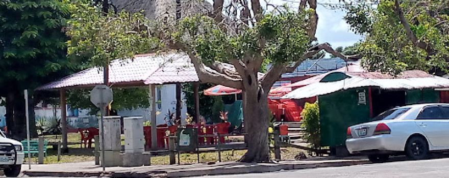 Parque Municipal de Quelimane - Jardim Martires de Wyriamo