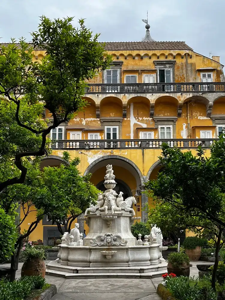 Hotels in der Nähe von Spaccanapoli