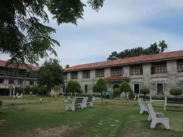 Hotels near Argao Hall of Justice