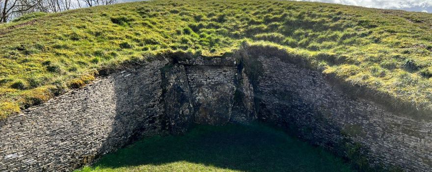 Belas Knap Long Barrow