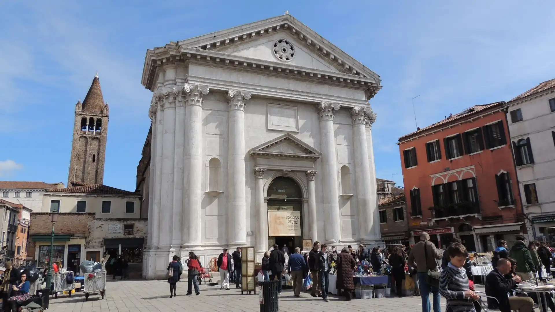 Hotels near Le Macchine di Leonardo