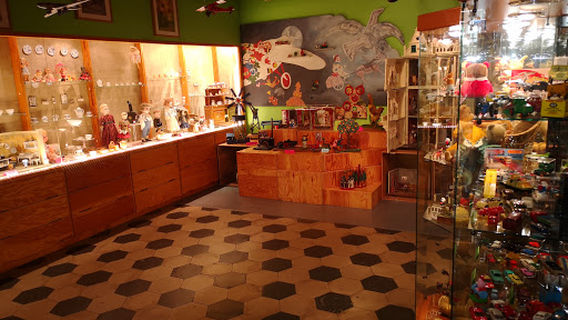 Musée du Jouet et de l'Enfant de FERRIERES.