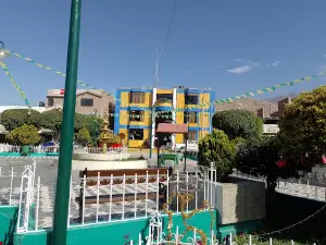 Plaza De Armas De Yautan