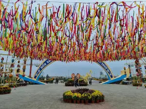 Quảng trường biển Bảo Ninh