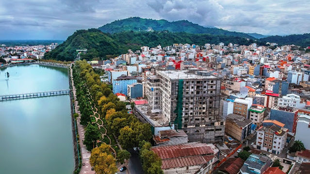 Sheytankuh Waterfall