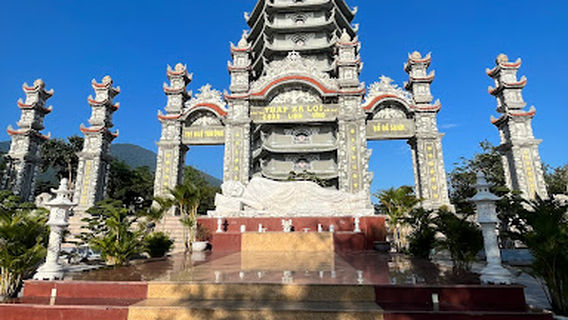 Buddha Statue of Tay Bo Da Son