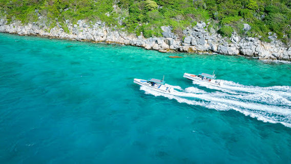 Ocean Runner Powerboat Rentals