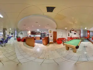 Bowling bar
