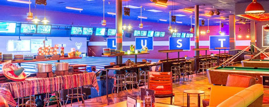 Bowlero Doral