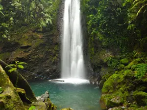 Curug Ngumpet1