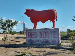 Estátua do Boi Vermelho